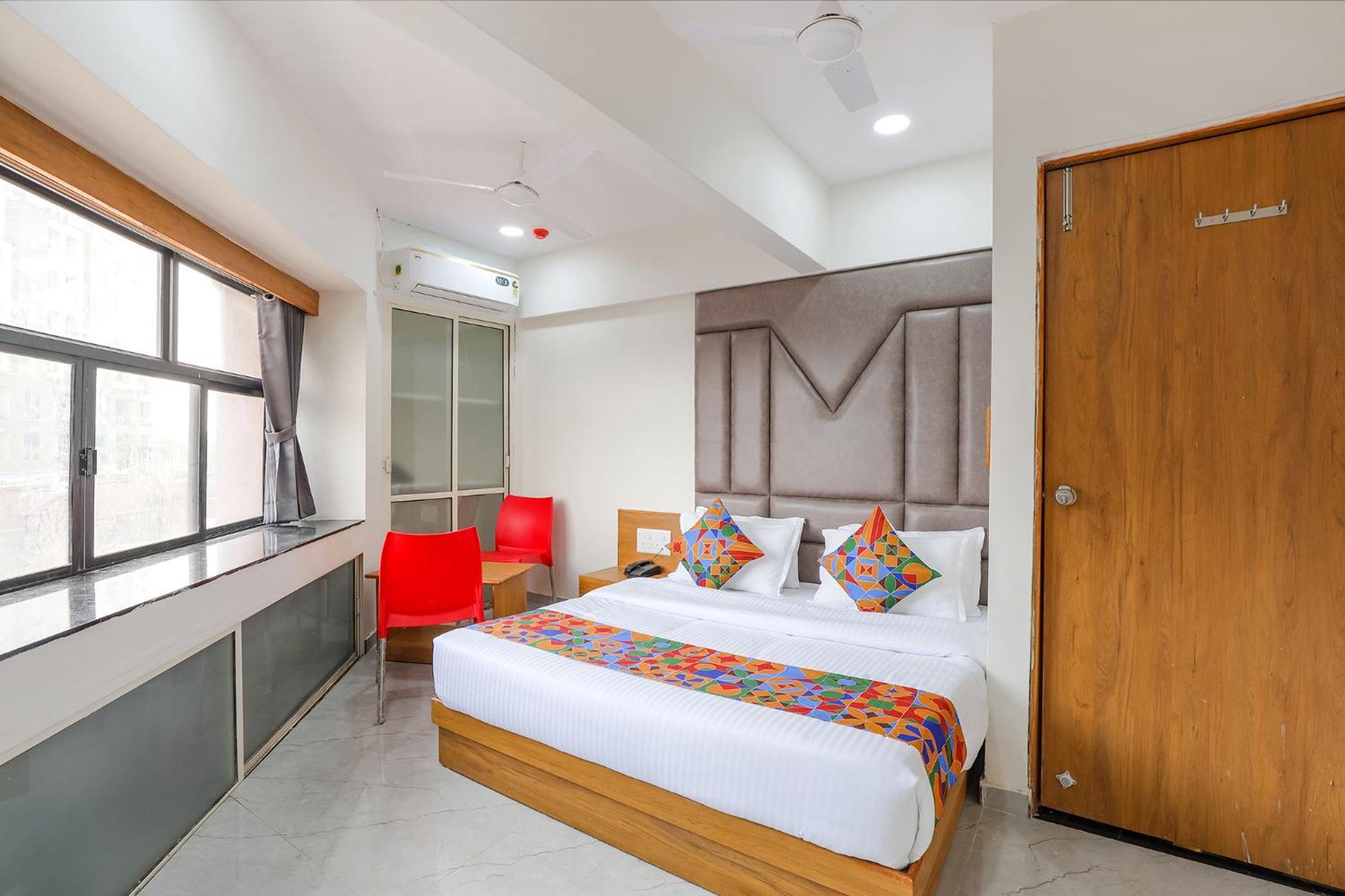 Fabhotel Crystal I - Gandhinagar Exterior photo