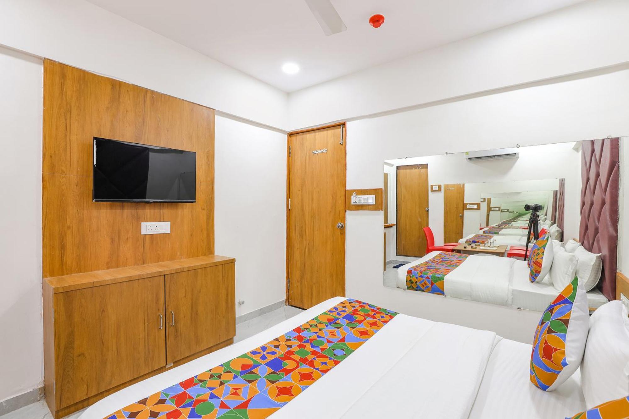 Fabhotel Crystal I - Gandhinagar Exterior photo